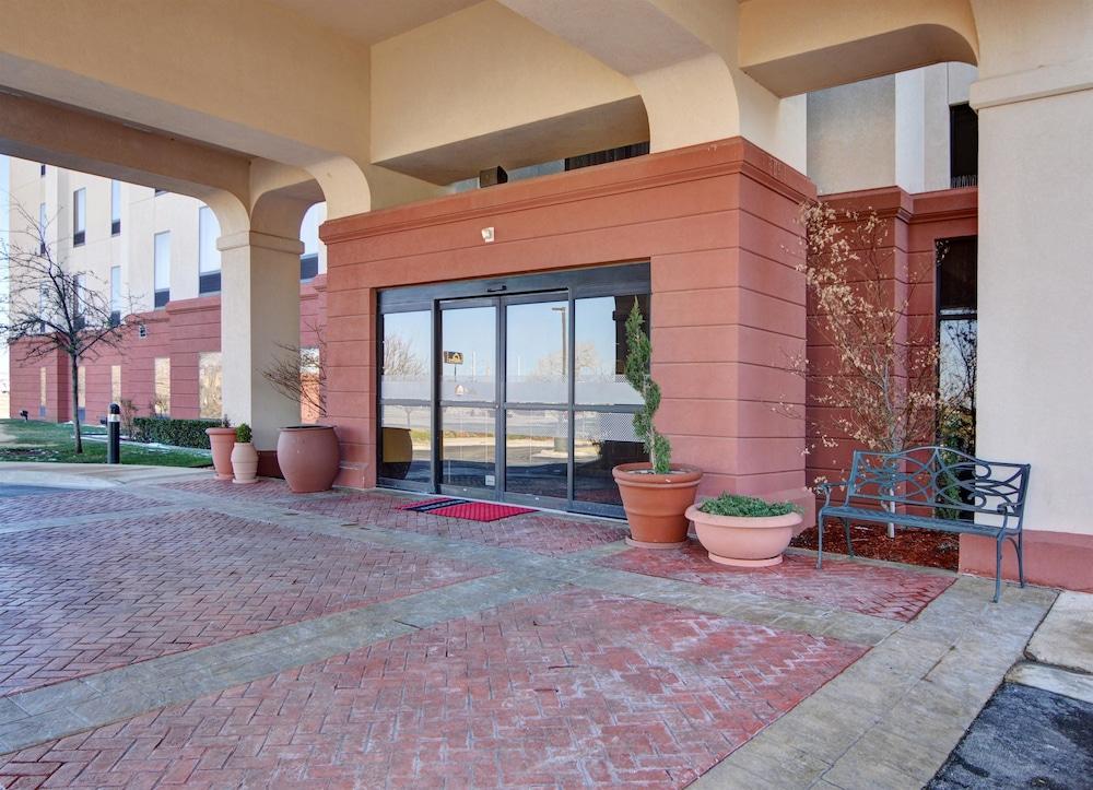 Hampton Inn & Suites Lawton Exteriér fotografie