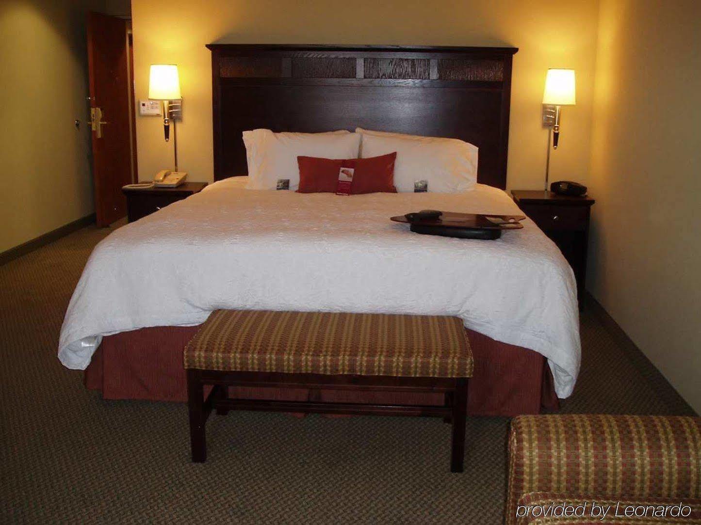 Hampton Inn & Suites Lawton Pokoj fotografie