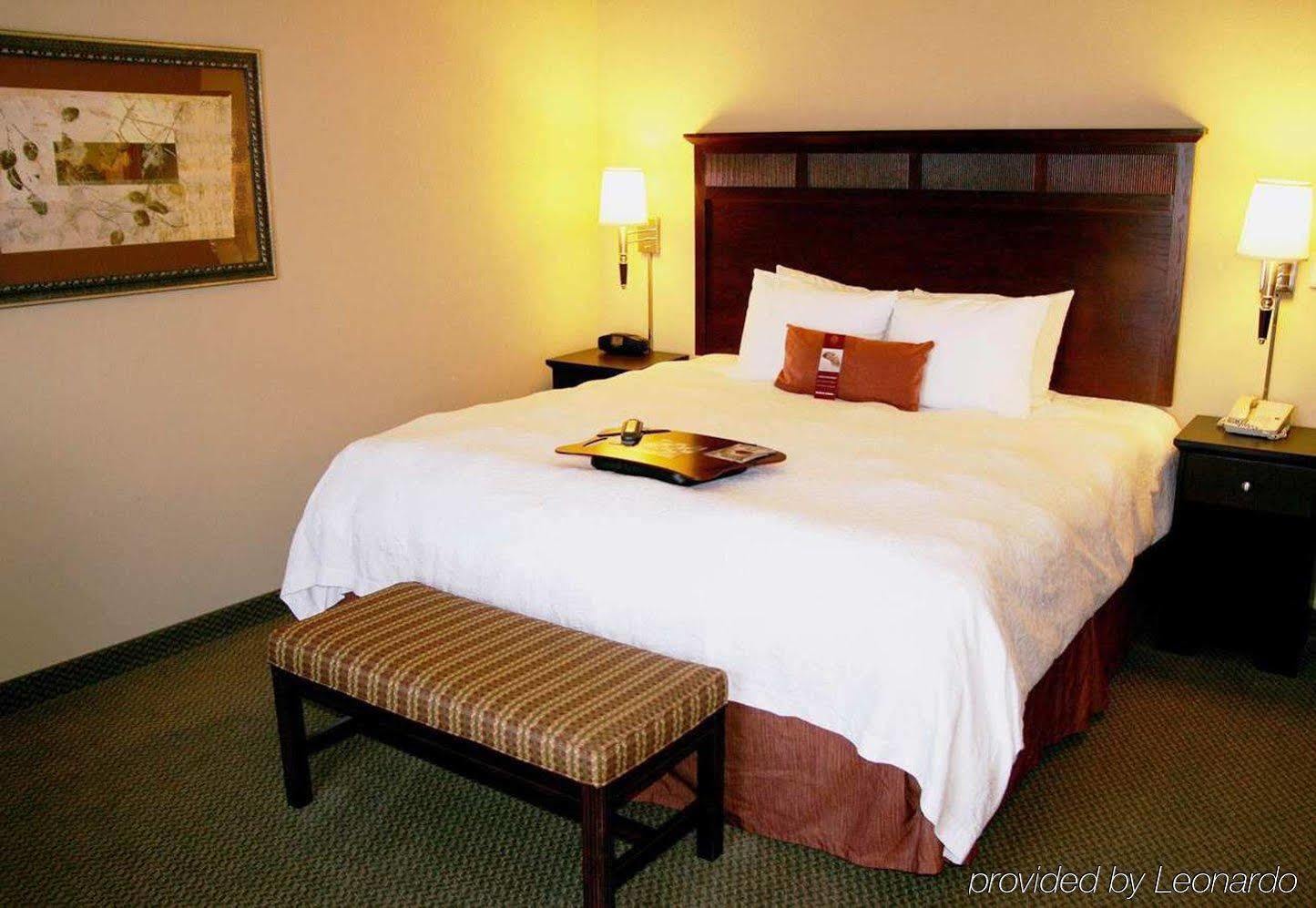 Hampton Inn & Suites Lawton Pokoj fotografie