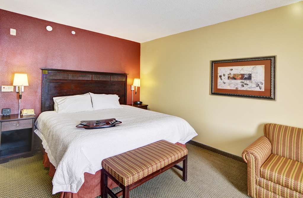 Hampton Inn & Suites Lawton Pokoj fotografie
